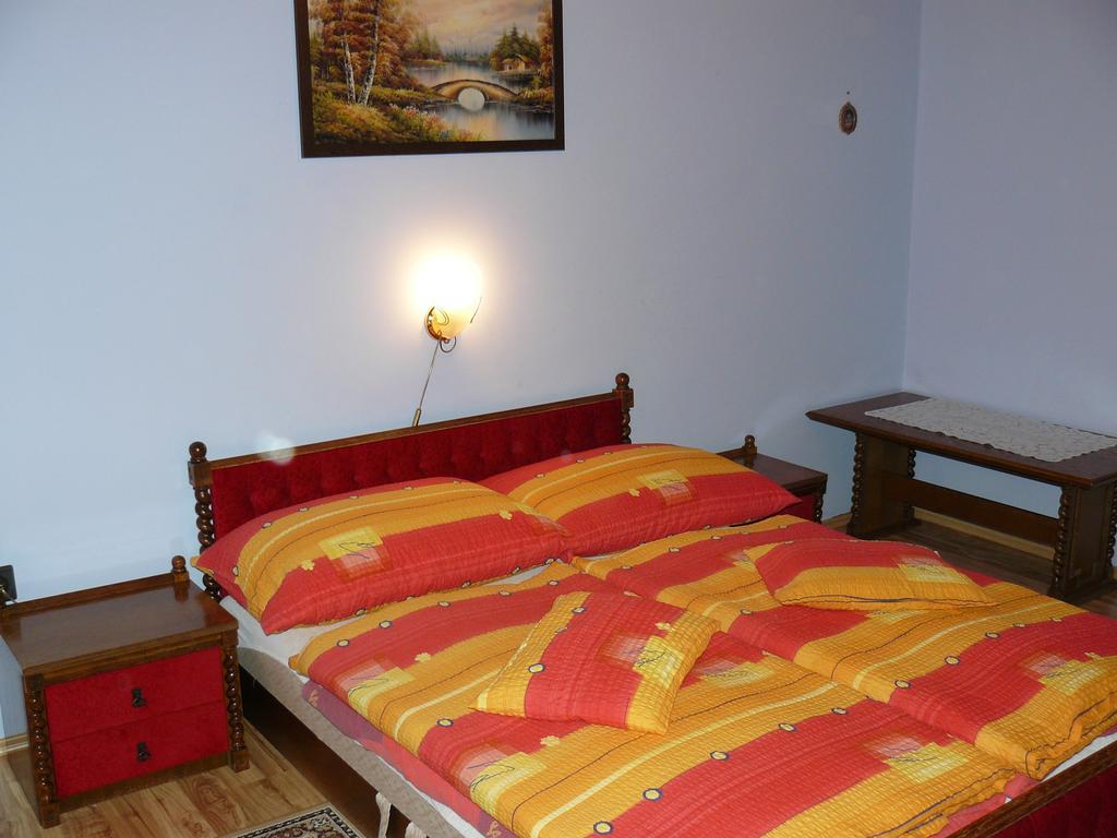 Zsuzsi Apartman Zalakaros Buitenkant foto