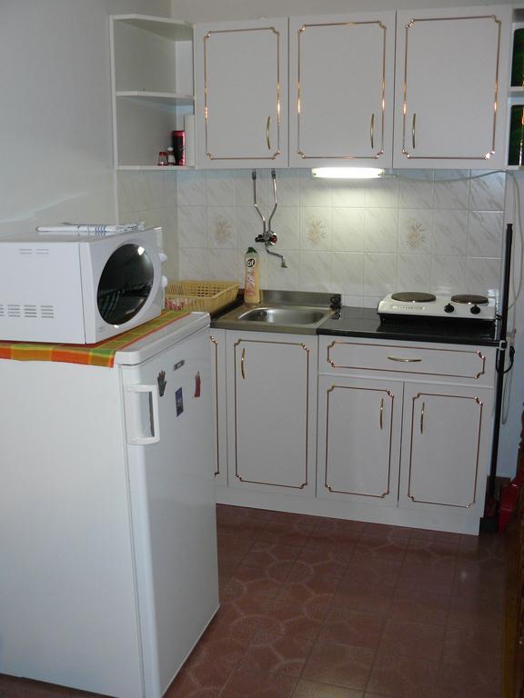 Zsuzsi Apartman Zalakaros Kamer foto