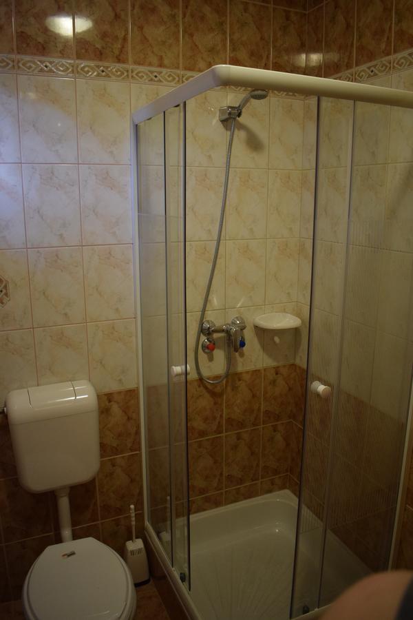Zsuzsi Apartman Zalakaros Buitenkant foto